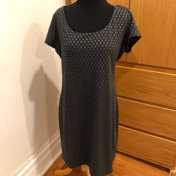 MAX STUDIO DRESS - Picture 1 of 4